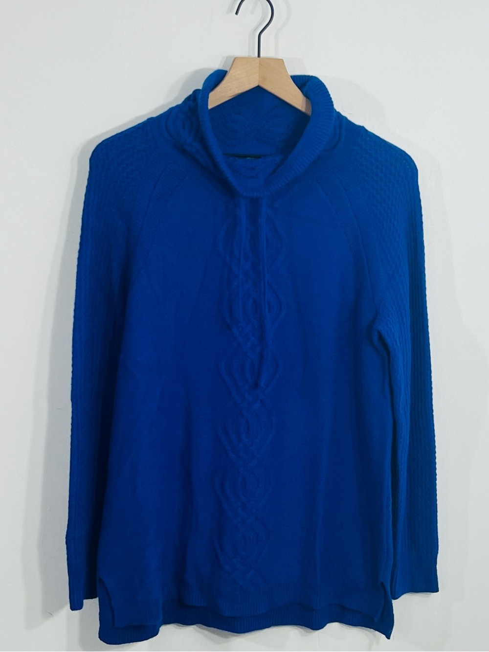 T By Talbot Blue Pullover Knit Mock Neck Sweater Stitch Front Size M Wool Mix